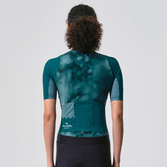 blue cycling jersey